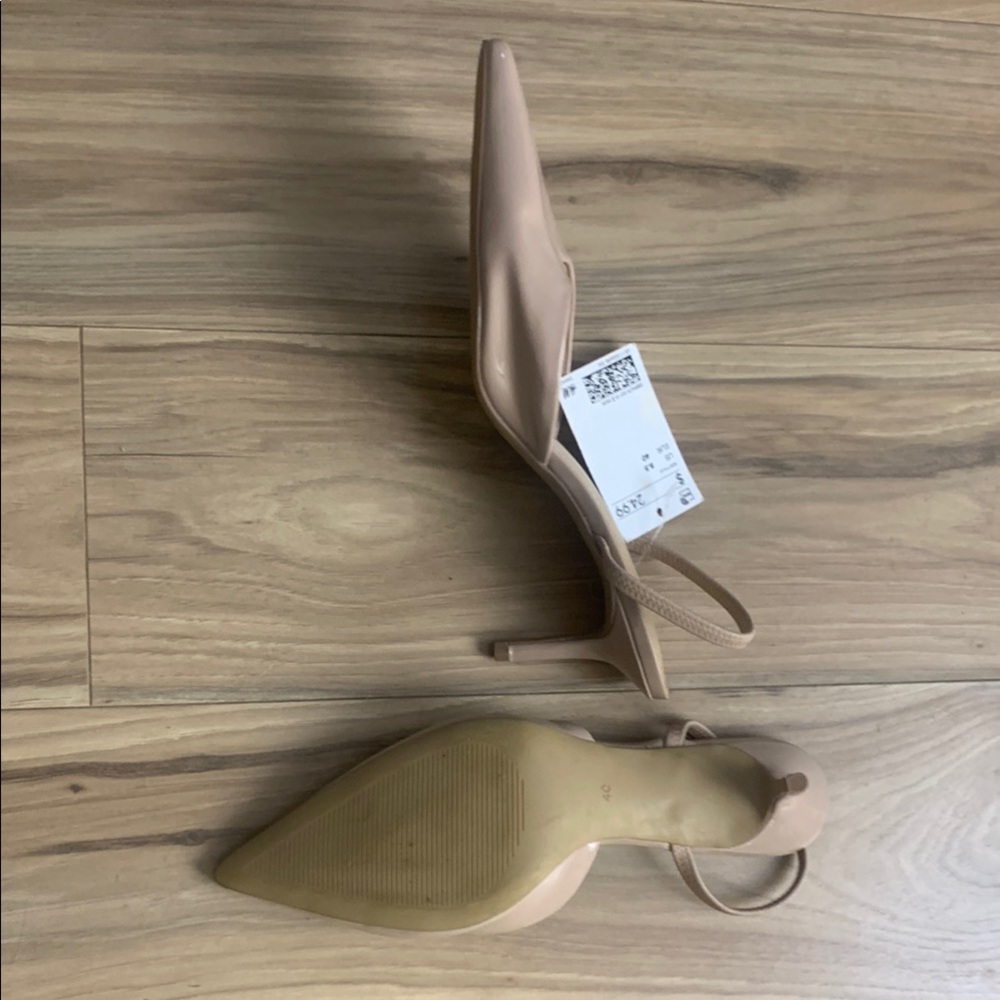 H&M Elegant Nude Slingback Heels - Picture 2 of 2